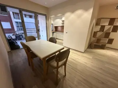 Appartamento 3+1 in affitto a Tirana, 155 m². Foto 3 di 6