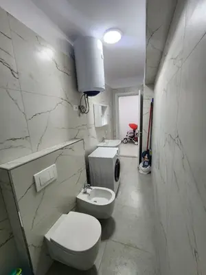 Apartament 2+1 me qera në Rruga Mujo Ulqinaku, Durrës, 90 m². Foto 8 nga 11