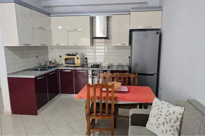 Apartament 2+1 me qera në Vlorë, 120 m². Foto 2 nga 9