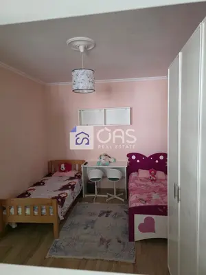 Apartament 2+1 me qera në Rruga Petro Nini Luarasi, Tiranë, 100 m². Foto 12 nga 12