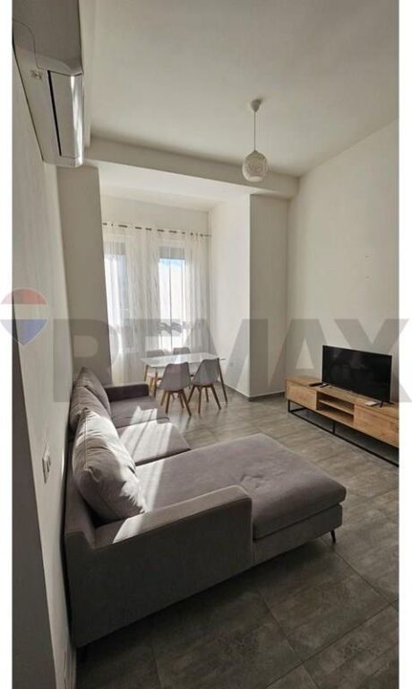Appartamento in vendita a 21 Dhjetori, Tirana, 76 m². Foto 2 di 3