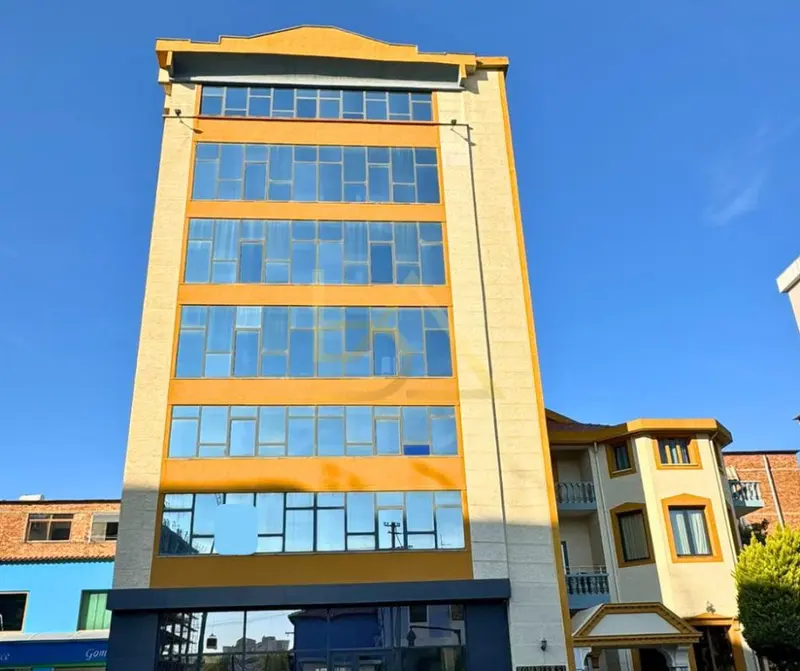 Office for rent in Rruga Myslym Keta, Tirana, 1,200 m²