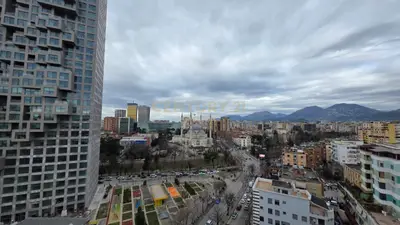 Dupleks me qera në Qendra Tregtare ETC, Tiranë, 326 m². Foto 1 nga 9
