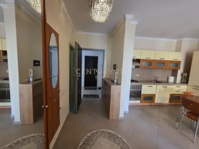Appartamento 1+1 in affitto a Lagja nr.1, Durazzo, 70 m². Foto 3 di 9