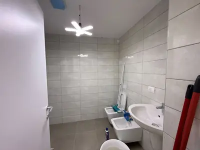 Apartment 2+1 for rent in Laprakë, Tirana, 118 m². Photo 3 of 3