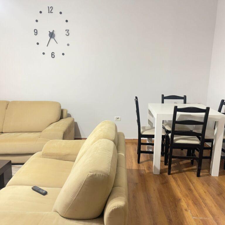 Apartament 1+1 me qera në PROFARMA Sh.a, Tiranë, 70 m². Foto 5 nga 6