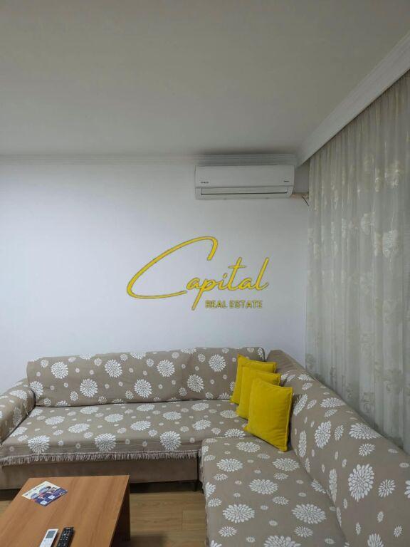 Appartamento 2+1 in affitto a Rruga Kongresi i Manastirit, Tirana, 100 m²