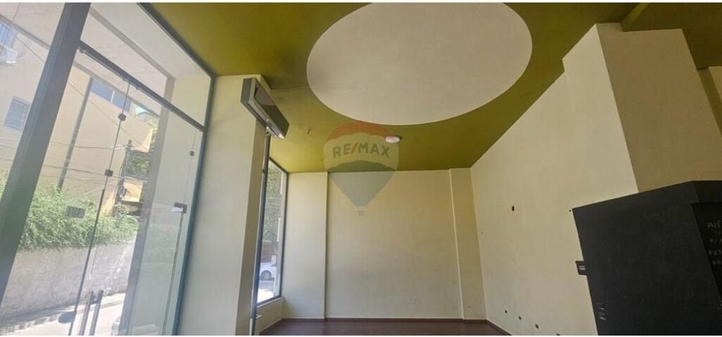 Shop for rent in Rruga Pjetër Budi, Tirana, 75 m². Photo 2 of 3