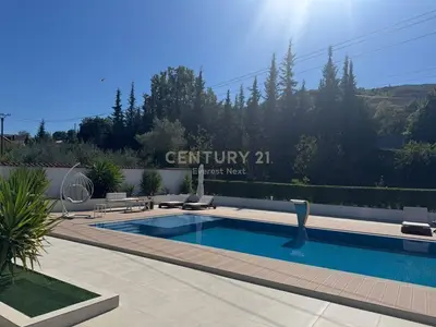 Villa for sale in Ibë, Tirana, 340 m². Photo 3 of 8