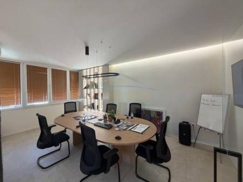 Apartament në shitje në Blloku, Tiranë, 120 m². Foto 2 nga 5