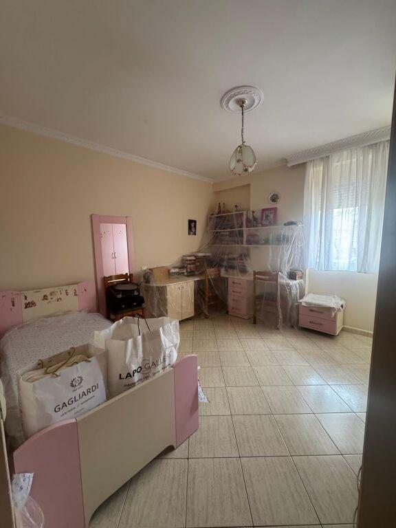 Apartament 2+1 në shitje në Rruga Zenel Gjoleka, Vlorë, 112 m². Foto 3 nga 7