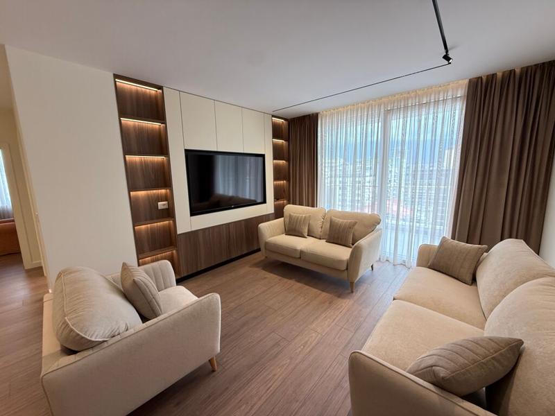 Apartament 2+1 me qera në Juridiku, Tiranë, 120 m²