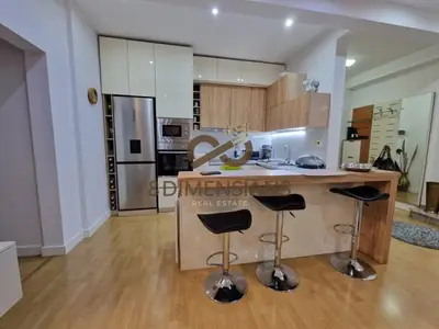 Apartament 3+1 në shitje në Sheshi Skënderbej, Tiranë, 125 m². Foto 3 nga 8