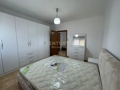Apartament 2+1 me qera në Spitali Ushtarak, Tiranë, 102 m². Foto 5 nga 12