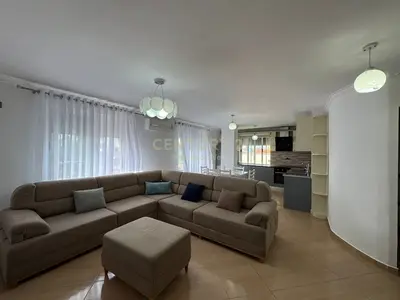 Apartament 2+1 me qera në Spitali Ushtarak, Tiranë, 102 m². Foto 2 nga 12