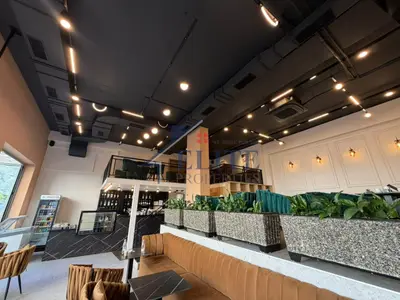 Lokal me qera në Ish Fusha e Aviacionit, Tiranë, 100 m². Foto 4 nga 5