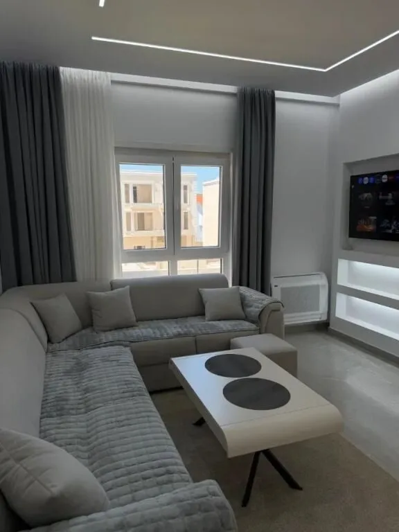 Shtëpi private 1+1 me qera në Sauk, Tiranë, 75 m². Foto 1 nga 6