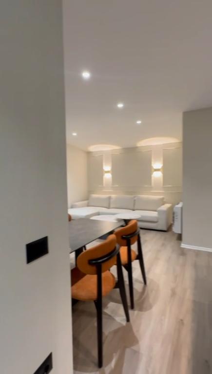 Apartment 1+1 for sale in Blloku, Tirana, 70 m²
