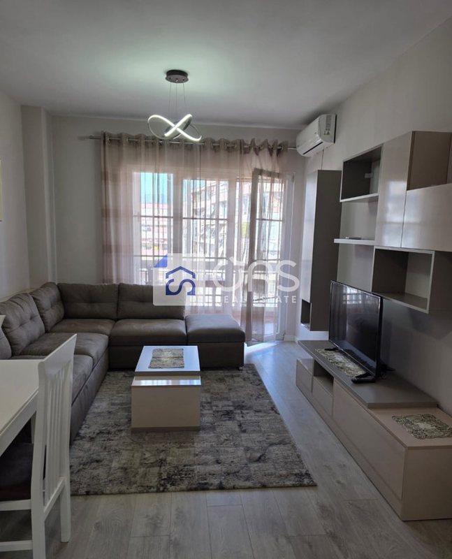 Appartamento 1+1 in affitto a Astir, Tirana, 60 m²