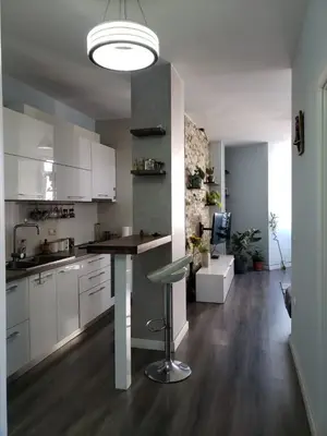 Apartament 2+1 me qera në Kristal Center, Tiranë, 70 m². Foto 2 nga 6