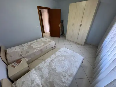 Apartament 2+1 në shitje në Rruga e Barrikadave, Tiranë, 110 m². Foto 5 nga 10