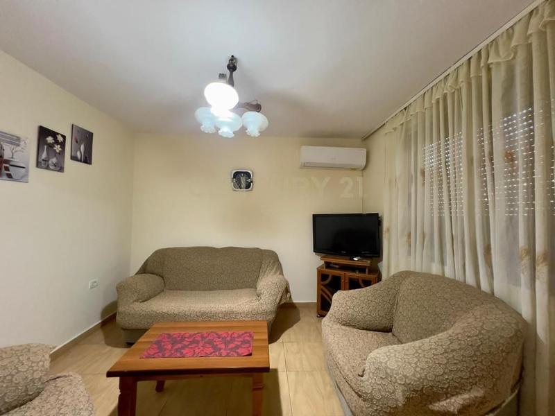 Appartamento 1+1 in affitto a Rruga Kongresi i Manastirit, Tirana, 60 m²