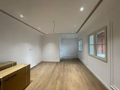 Zyrë me qera në Shkolla e Baletit, Tiranë, 150 m². Foto 2 nga 8