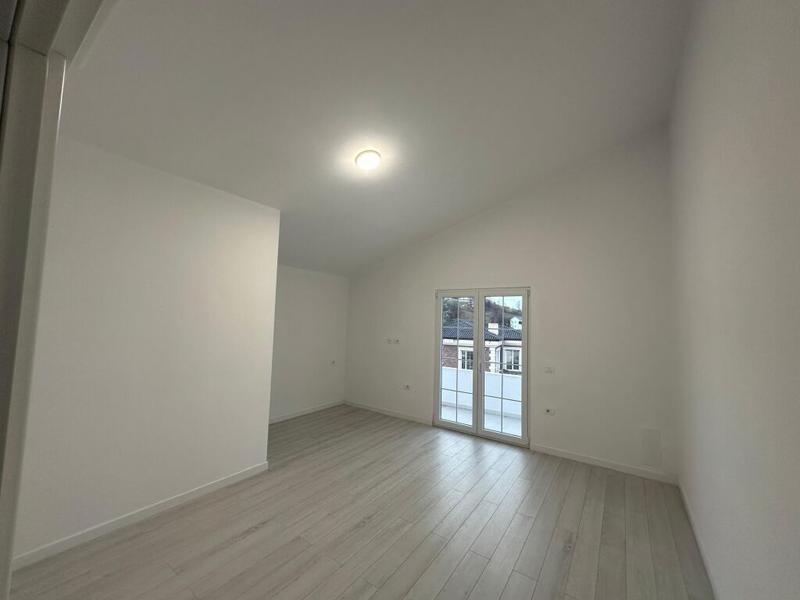 Vilë me qera në Rruga Idriz Shaba, Tiranë, 500 m². Foto 6 nga 10