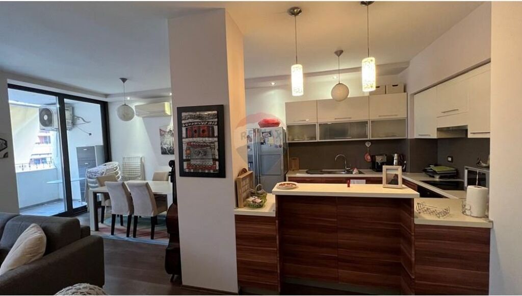 Apartment for rent in Blloku, Tirana, 124 m². Photo 2 of 3