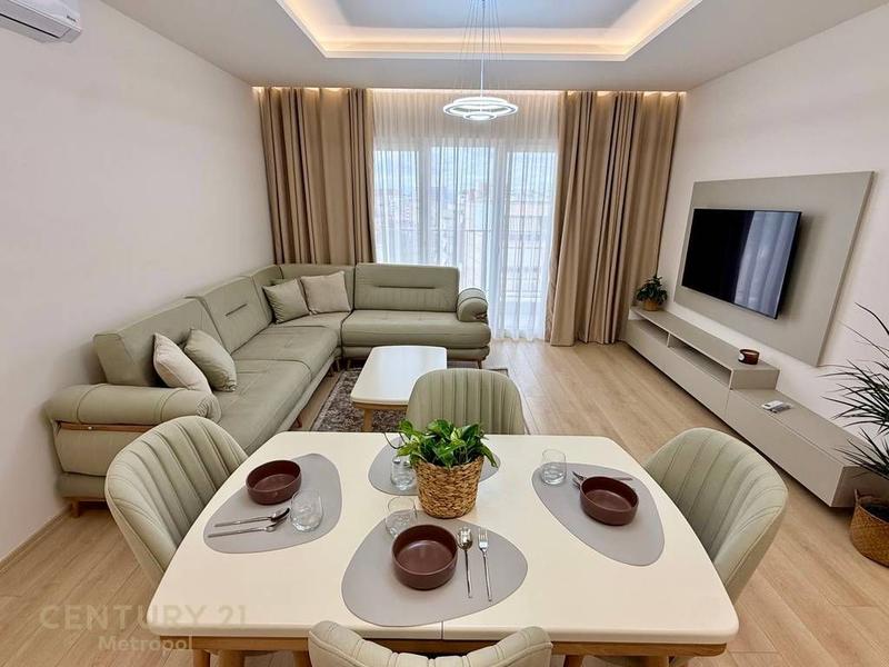 Appartamento 1+1 in affitto a Zogu i Zi, Tirana, 76 m²