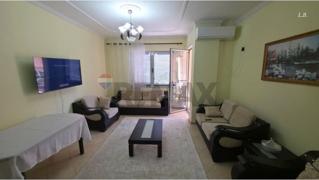 Appartamento in affitto a Kodra e Diellit, Tirana, 90 m². Foto 2 di 3