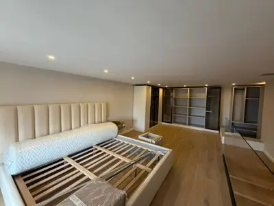 Apartament 1+1 në shitje në Pallati me Shigjeta, Tiranë, 96 m². Foto 4 nga 5