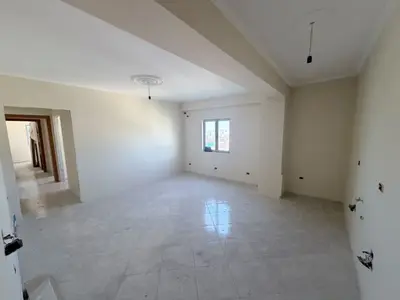 Apartament 2+1 në shitje në Selitë, Tiranë, 105 m². Foto 4 nga 5