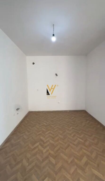 Zyrë me qera në Rruga Bardhyl, Tiranë, 60 m². Foto 3 nga 3