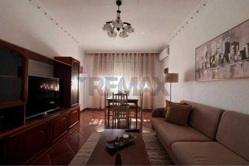 Apartament 2+1 me qera në BKT ATM Ambasada Amerikane, Tiranë, 80 m². Foto 3 nga 12