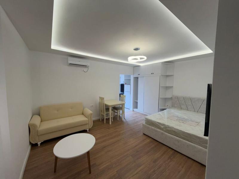Locale in vendita a Rruga Ferit Xhajko, Tirana, 30 m²