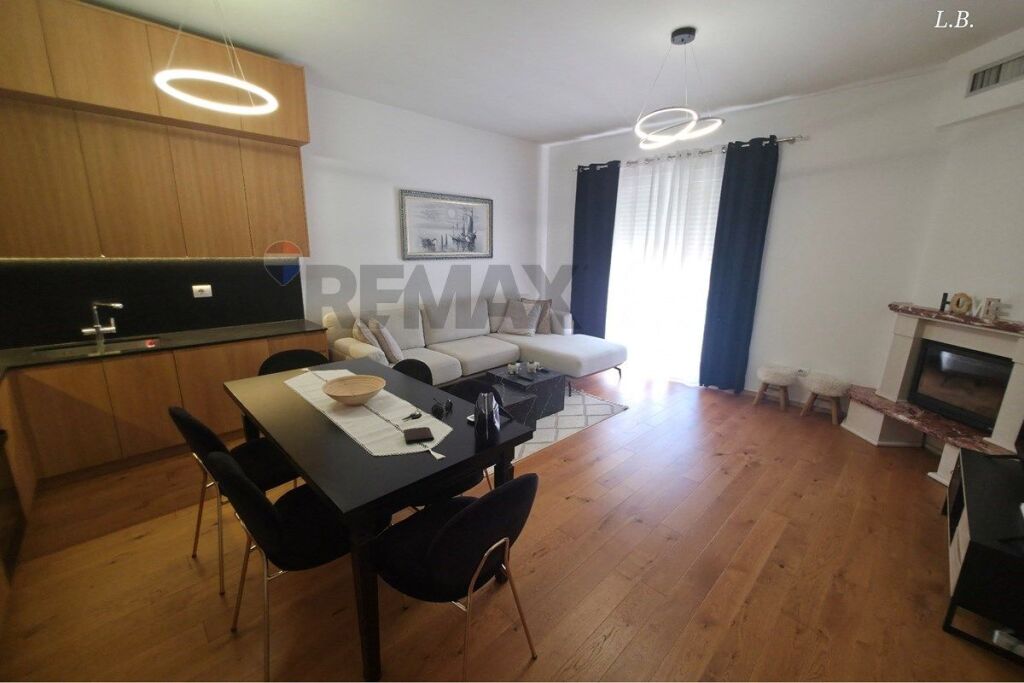 Appartamento in affitto a TEG, Tirana, 90 m². Foto 2 di 3