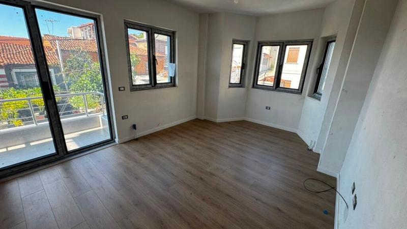 Apartament 1+1 në shitje në Bulevardi Republika, Korçë, 65 m²