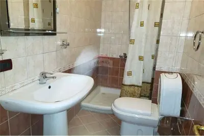 Apartament 2+1 me qera në Myslym Shyri, Tiranë, 101 m². Foto 2 nga 3