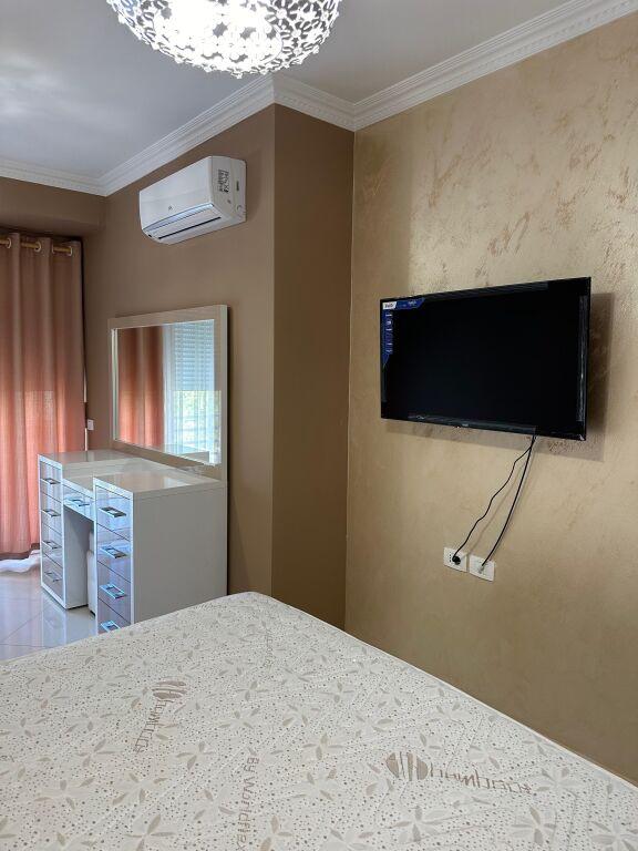 Dupleks 3+1 me qera në Rezidenca Kodra e Diellit 1, Tiranë, 187 m². Foto 5 nga 6