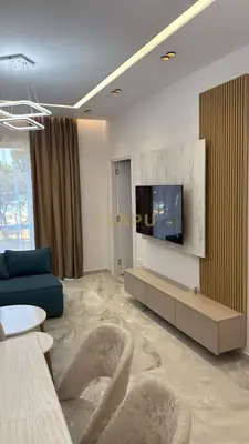 Appartamento 1+1 in affitto a Qendër, Durazzo, 105 m². Foto 2 di 9