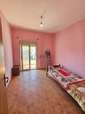 Appartamento 2+1 in affitto a Drejtoria e Policise, Durazzo, 113 m². Foto 2 di 12