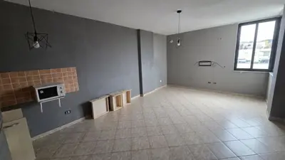 Apartament 2+1 me qera në Spitali Amerikan Rruga Ahmet Ramzoti, Durrës, 85 m². Foto 4 nga 5