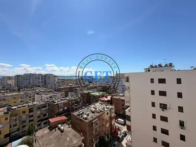 Apartament 3+1 në shitje në Rruga Abaz Çelkupa, Durrës, 133 m². Foto 4 nga 12
