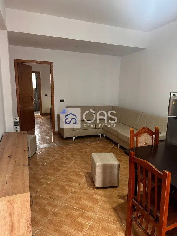 Appartamento 1+1 in affitto ad Astir, Tirana, 70 m²