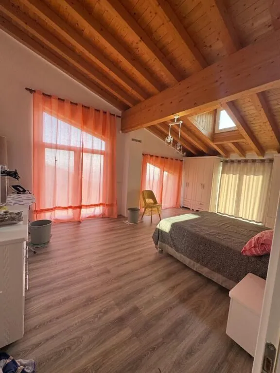 Vilë në shitje në Dajt, Tiranë, 375 m². Foto 1 nga 3