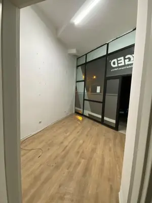 Negozio in affitto ad Astir, Tirana, 26 m². Foto 3 di 4