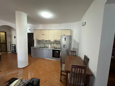 Apartament 2+1 me qera në Qendra Tregtare Blue Star, Durrës, 100 m². Foto 1 nga 12