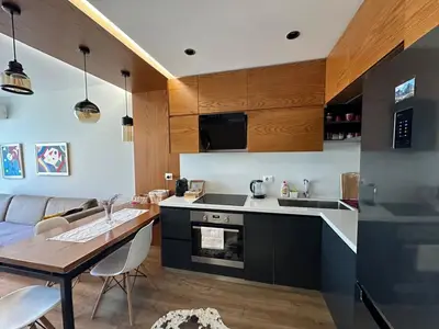 Appartamento 2+1 in affitto a Rruga e Bogdanëve, Tirana, 90 m². Foto 2 di 5