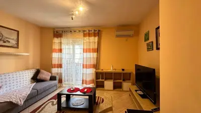 Apartament 1+1 me qera në Rruga Fadil Rada, Tiranë, 68 m². Foto 10 nga 11